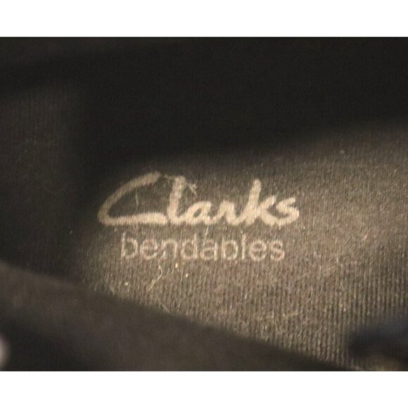 Clarks Bendables Black Leather Ankle Boots 9.5M Minimalist Grunge Cottagecore - Picture 2 of 7